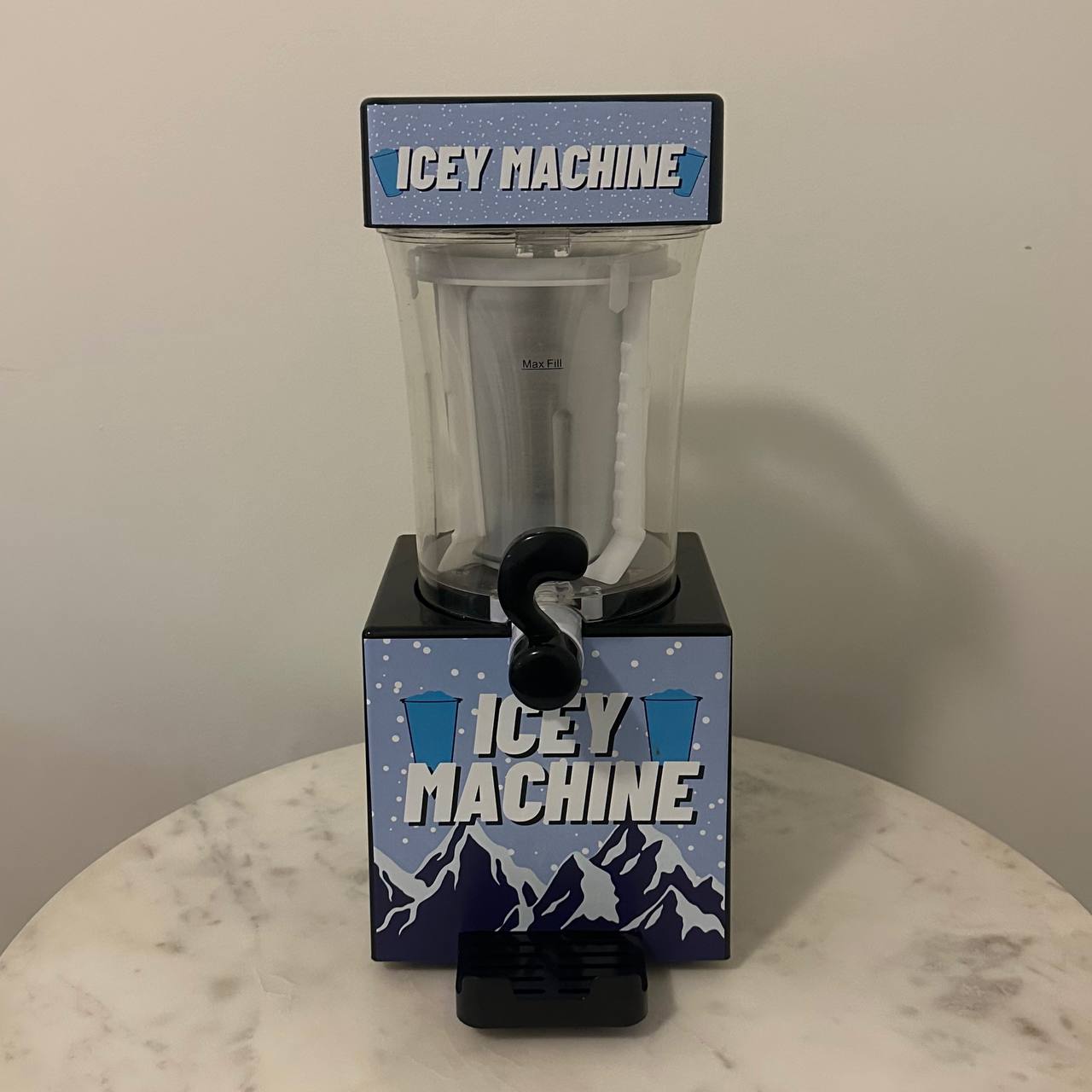 Icey Slushy Machine™